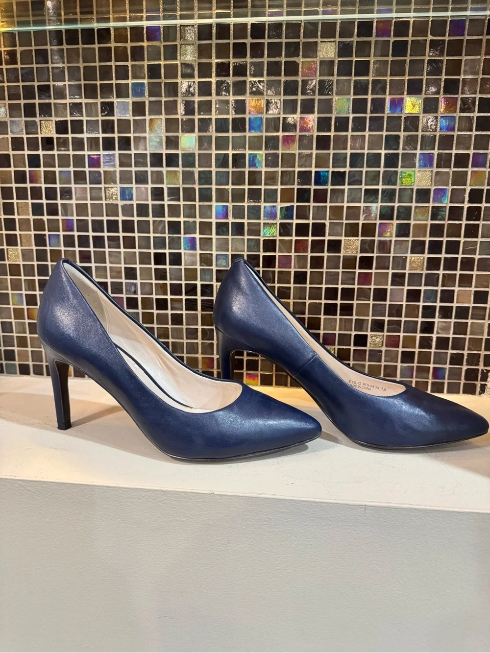 Cole Haan Classic Navy Pointed Toe Leather Pumps - Picture 2 of 3
